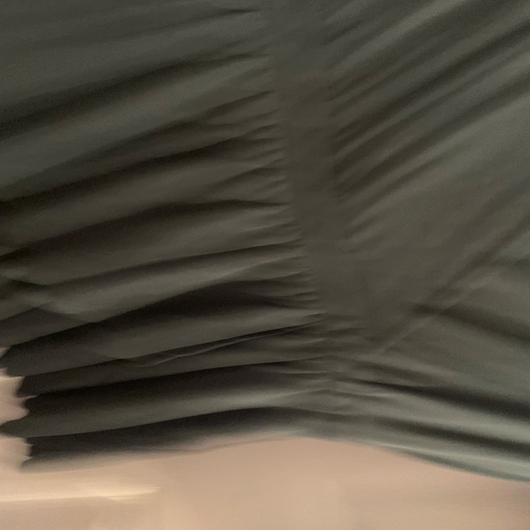 Silence + Noise V Neck Romper - Picture 4 of 4